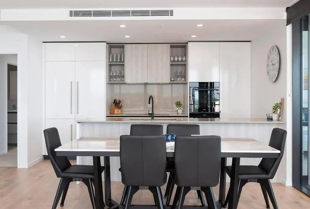 Luxury 3 Bedroom High Floor Ocean View Apartment 黄金海岸